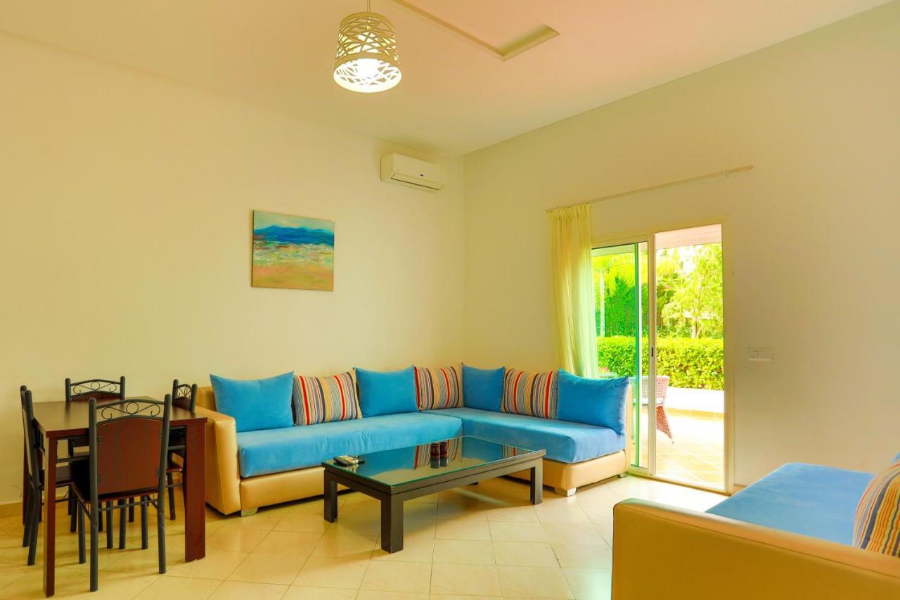 Residence Hoteliere Riviera Beach Кабо-Негро Экстерьер фото