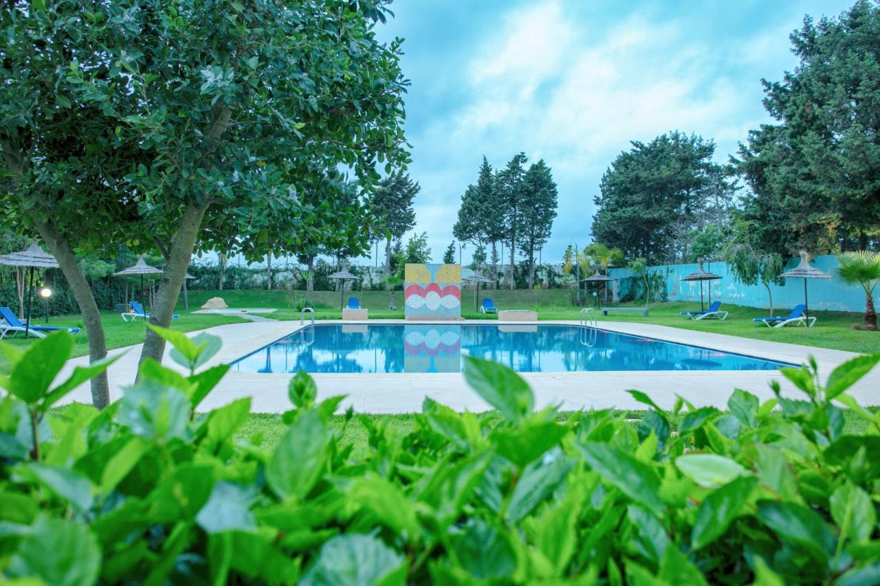 Residence Hoteliere Riviera Beach Кабо-Негро Экстерьер фото