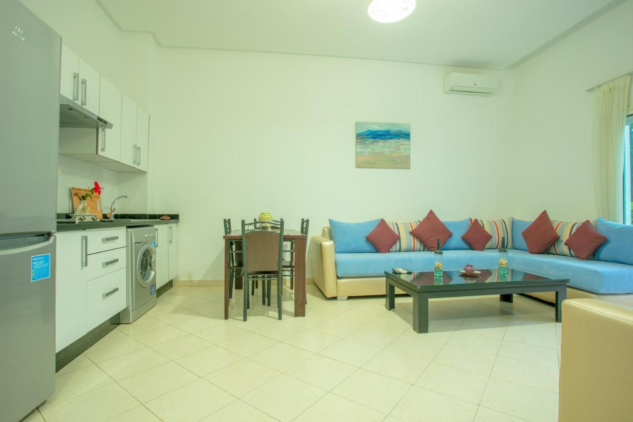 Residence Hoteliere Riviera Beach Кабо-Негро Экстерьер фото