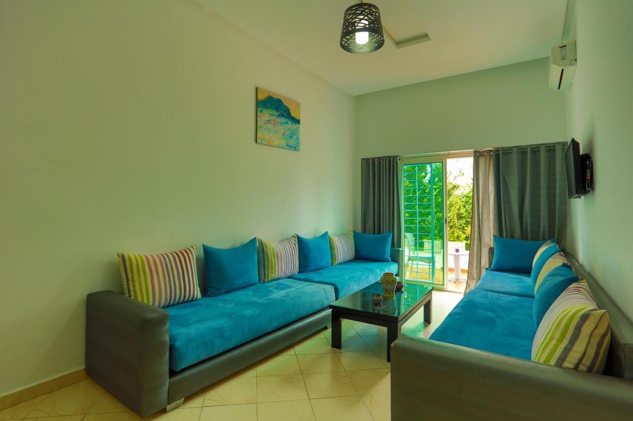 Residence Hoteliere Riviera Beach Кабо-Негро Экстерьер фото