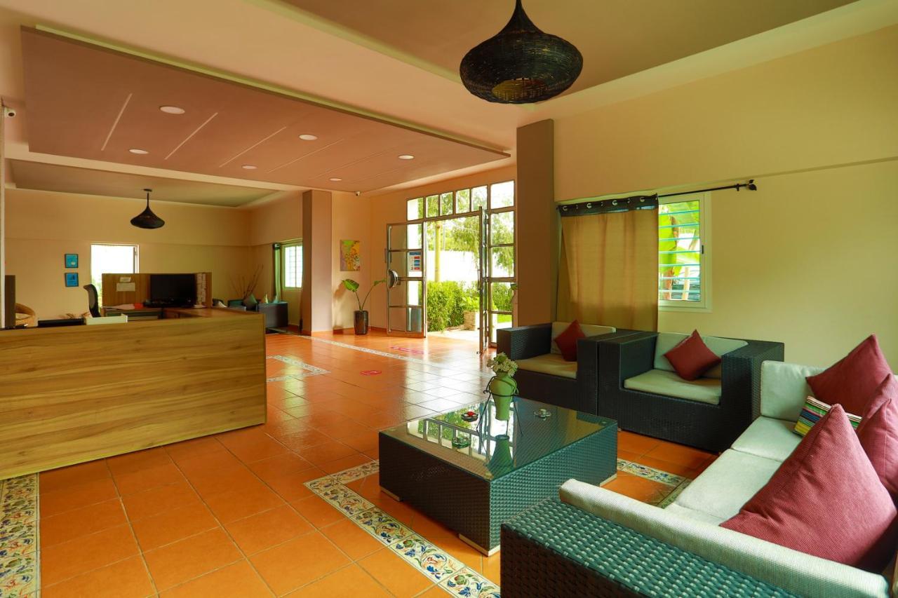 Residence Hoteliere Riviera Beach Кабо-Негро Экстерьер фото