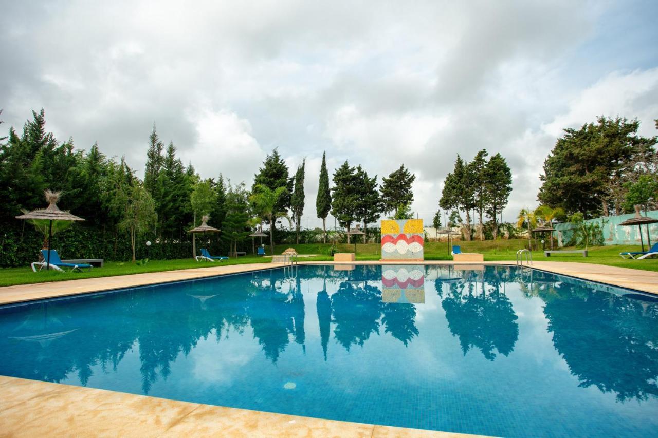 Residence Hoteliere Riviera Beach Кабо-Негро Экстерьер фото