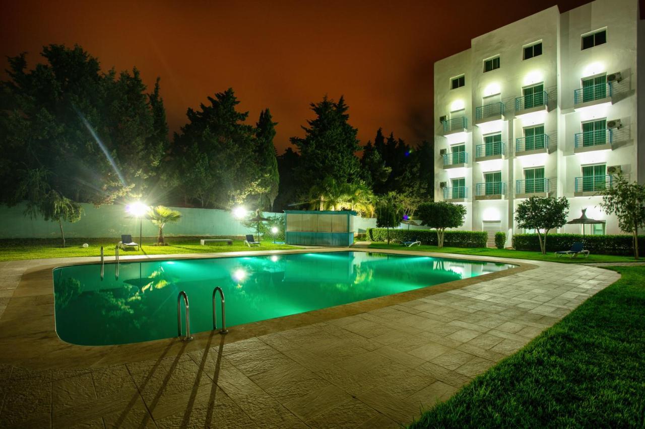 Residence Hoteliere Riviera Beach Кабо-Негро Экстерьер фото