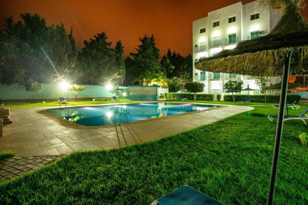 Residence Hoteliere Riviera Beach Кабо-Негро Экстерьер фото