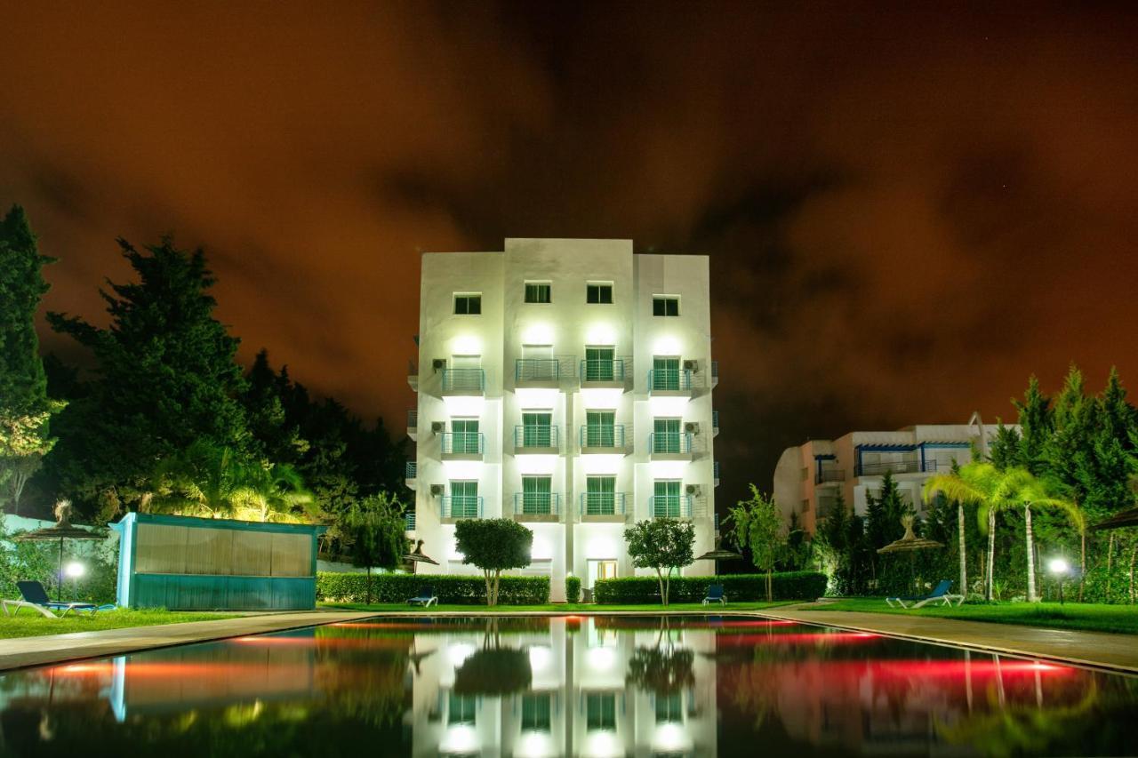 Residence Hoteliere Riviera Beach Кабо-Негро Экстерьер фото