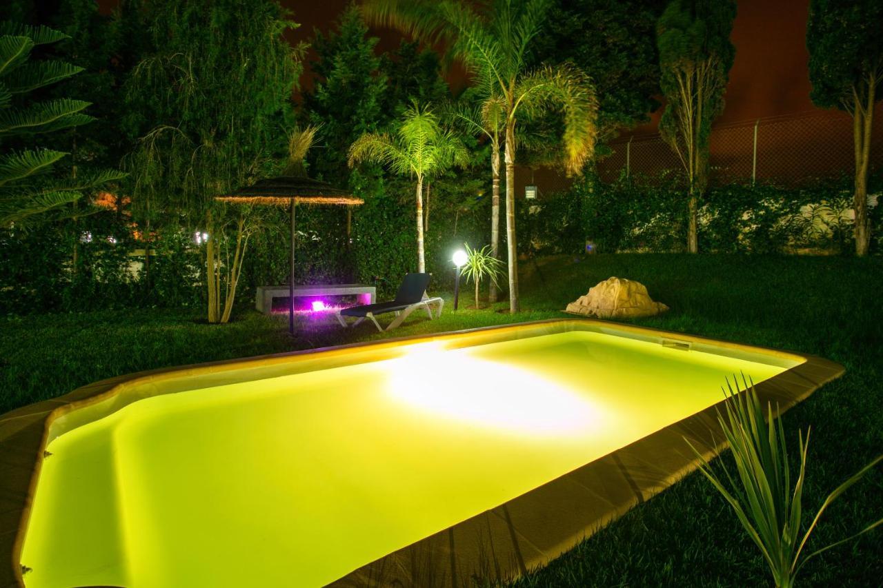 Residence Hoteliere Riviera Beach Кабо-Негро Экстерьер фото