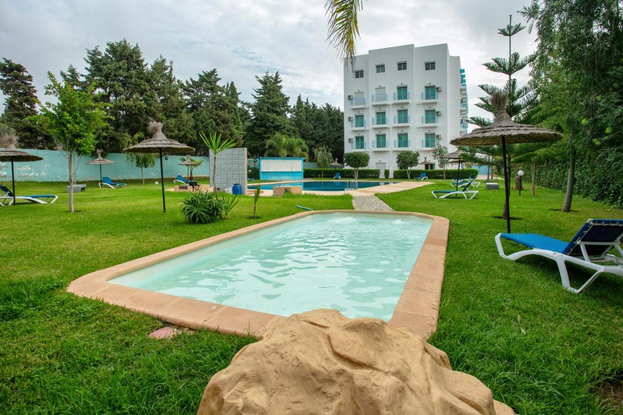 Residence Hoteliere Riviera Beach Кабо-Негро Экстерьер фото